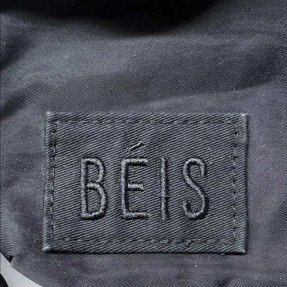 BEIS The sport wristlet set - Picture 2 of 10